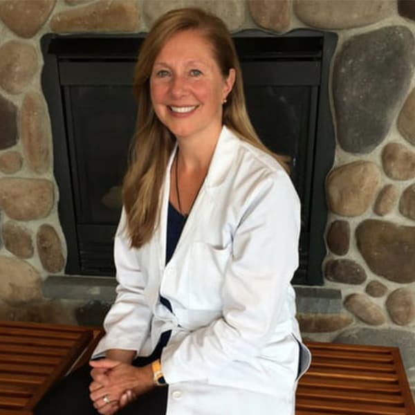 Meet Dr. Kellie Kuzdas, Southern Wisconsin Veterinarian